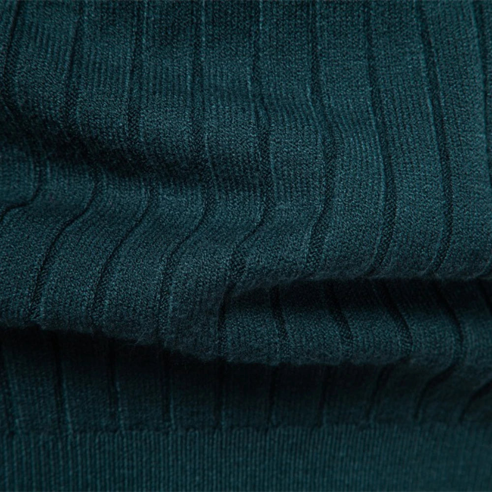 Hobson  Men's Turtleneck Sweater Solid Color.